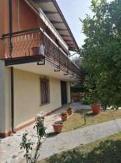 Foto Casa singola in vendita a Avenza - Carrara 250 mq  Rif: 1209375