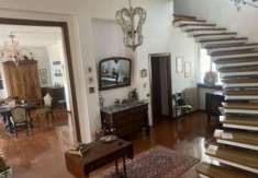 Foto Casa singola in vendita a Castelnuovo Magra 330 mq  Rif: 1055374