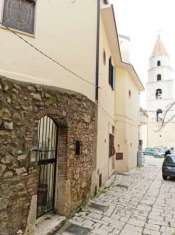 Foto CASA VACANZE CON UN PICCOLO INVESTIMENTO? VICO DELL'ARCO - VENOSA