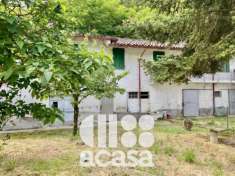Foto CASALE CON TERRENO