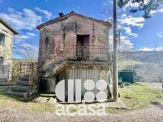 Foto CASALE DA RISTRUTTURARE CON CORTE