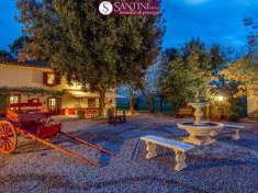 Foto CASALE in Vendita, 5 Locali, 365 mq, MANCIANO