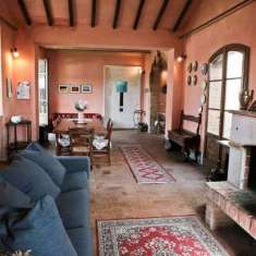 Foto Casale in vendita a Buonconvento