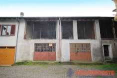 Foto Casale in Vendita a Lentate sul Seveso