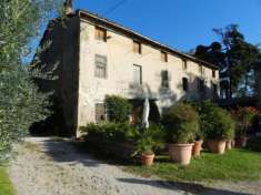 Foto Casale in vendita a Lucca, Est