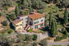 Foto Casale in vendita a Lucca, Ovest