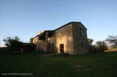 Foto Casale in vendita a Lucignano