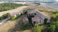 Foto Casale in vendita a Monteroni d'Arbia 1700 mq  Rif: 1281269