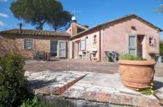 Foto Casale in vendita a Monteroni D'Arbia