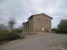 Foto Casale in vendita a Monticiano - 7 locali 370mq