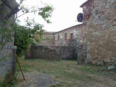 Foto Casale in vendita a Rapolano Terme - 20 locali 2100mq