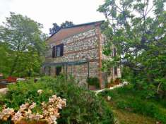 Foto Casale in vendita a Rapolano Terme - 8 locali 220mq