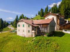 Foto Casale in vendita a San Giovanni di Fassa