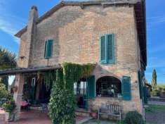 Foto Casale in vendita a Siena