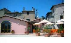 Foto Casale in vendita a Spoleto - 6 locali 500mq