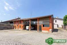 Foto Cascina in vendita a Crespiatica