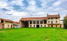 Foto Cascina in vendita a Poirino