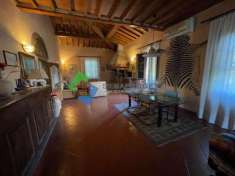 Foto Casolare di 400 mq a Poggibonsi (SI)