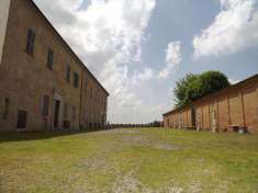 Foto CASTELLO in Vendita, pi� di 6 Locali, 3200 mq, ALBA