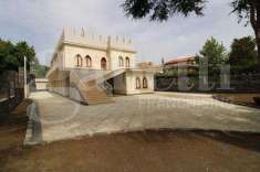 Foto Castello in Vendita, pi di 6 Locali, 400 mq (Trecastagni)