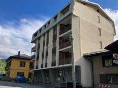 Foto Cesana Torinese semicentrale comodo agli impianti di Sci vendiamo ampio Trilocale