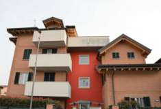 Foto CESANO MADERNO RECENTISSIMO DUE LOCALI ARREDATO FINEMENTE