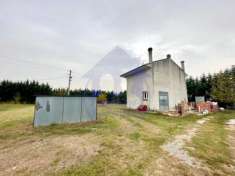 Foto Cesenatico attrezzaia deposito con terreno
