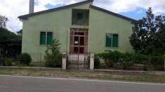 Foto Chiusdino (SI) terratetto con giardino privato