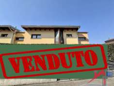 Foto Cisano recente villa a schiera di testa