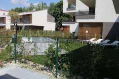 Foto Collebeato nuovo quadrilocale con giardino, portico, box doppio