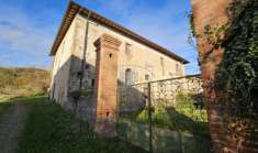 Foto COLONICA di 10 vani e di 550 mq (REGGELLO) rif. V-2293