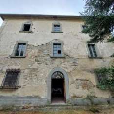 Foto COLONICA di 14 vani e di 600 mq (AREZZO) rif. 4042