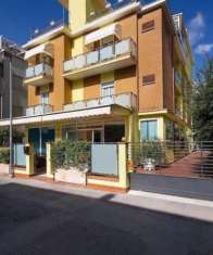 Foto Commerciale in vendita a Rimini