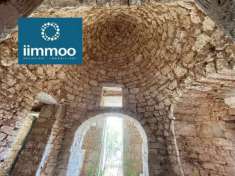 Foto Complesso di trulli da ristrutturare