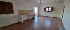 Foto DATTILO SOPRANO  Casa indipendente al piano terra di 90mq ca. su lotto di terreno di 1.000mq ca. - 3 vani + acc. Da ristrutturare. CL GI