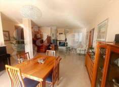 Foto Duplex in Vendita, pi di 6 Locali, 187 mq (Pianella)