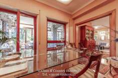 Foto Elegante Appartamento in Vendita Via Cortina D'Ampezzo Roma