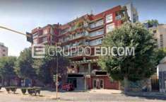 Foto Fabbricati costruiti per esigenze commerciali di 367 mq  in vendita a Cosenza - Rif. 4517235