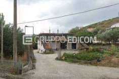Foto Fabbricati costruiti per esigenze commerciali di 414 mq  in vendita a Ariano Irpino - Rif. 4503178