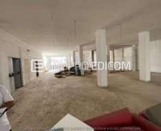 Foto Fabbricati costruiti per esigenze commerciali in vendita a Nard� - Rif. 4538386