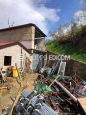 Foto Fabbricati costruiti per esigenze industriali di 1000 mq  in vendita a Paduli - Rif. 4500233