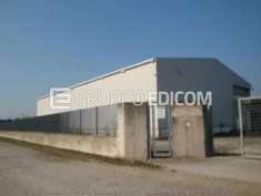 Foto Fabbricati per attivit  agricole in vendita a Verona - Rif. 4518194