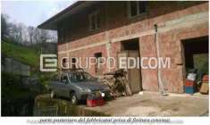 Foto Fabbricato in corso di costruzione di 250 mq  in vendita a Rogliano - Rif. 4509710