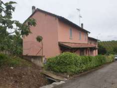 Foto FABBRICATO INDIPENDENTE CON RUSTICI E TERRENO