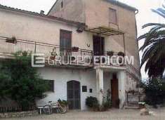 Foto Fabbricato rurale di 1450 mq  in vendita a Cosenza - Rif. 4499145