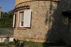 Foto Ficulle - Vendesi particolare villa con giardino, anni 2000 nel comune di Ficulle.