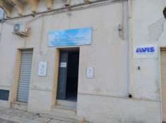 Foto FinImmobil VENDE in Salice Sal. (LE), locale commerciale