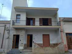 Foto FinImmobil VENDE in Salice Sal.LE, Via M. C. di Savoia 143 Appart. 1 Piano