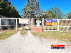 Foto FOGGIA - VENDESI - VIA CASTELLUCCIO KM. 2,4 - ABITAZIONI - TERRENO - DEPOSITI