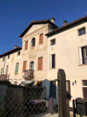 Foto Frazione di vecchia villa veneta su 3 piani